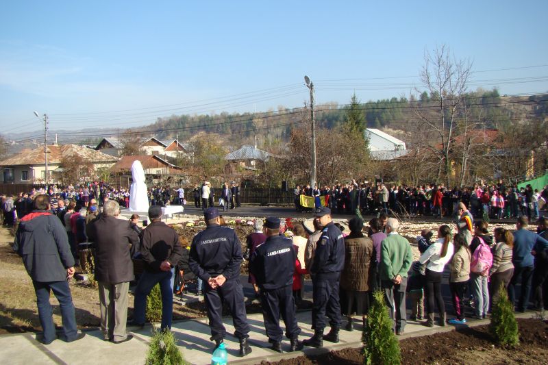 Imagini de la inaugurarea parcului ”Maresal Alexandru Averescu”, din Poiana Campina
